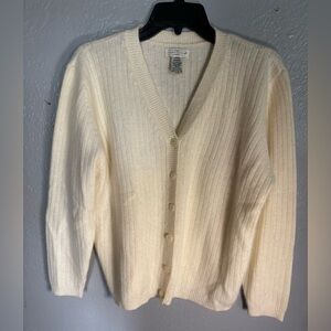 Vintage‎ YarnWorks Lambswool/angora/nylon cardigan sweater. SZ L.